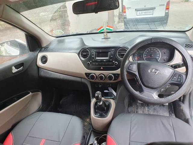https://images10.gaadi.com/usedgaadi-sellcar/UsedCar/d5fc121ba/2e56b4cb-1856-44ee-b012-05d1960b2078.jpg?imwidth=6401