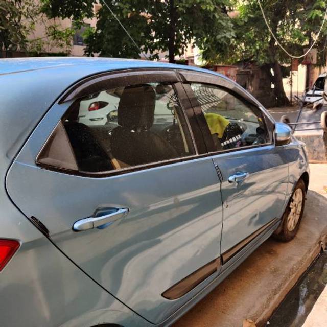 https://images10.gaadi.com/usedgaadi-sellcar/UsedCar/d5fc6eaba/18e10d74-eea8-46cc-8581-a50920338ea7.jpg?imwidth=6401