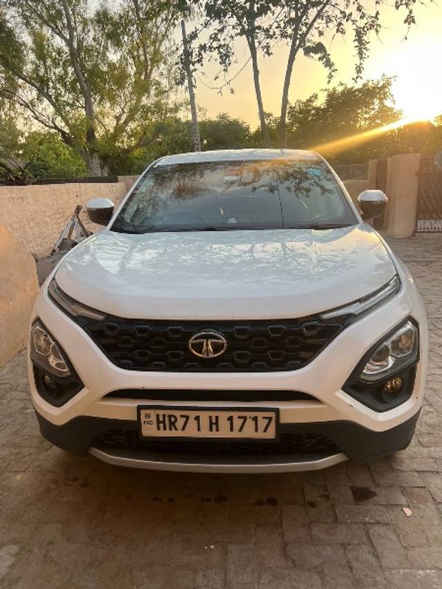 https://images10.gaadi.com/usedgaadi-sellcar/UsedCar/d5fd1bb7a/94e4bcc6-c784-4921-b50e-ae5eccf6abf3.jpeg?imwidth=6400