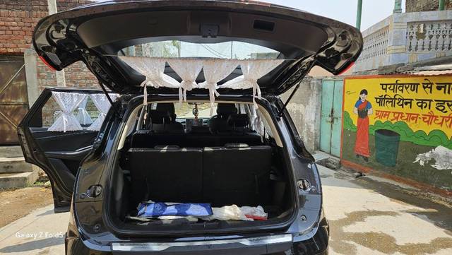 https://images10.gaadi.com/usedgaadi-sellcar/UsedCar/d5ff0741a/eab287f3-216c-4c95-954c-5527130c40b9.jpg?imwidth=6402