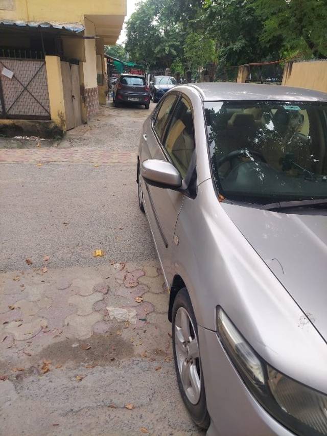 https://images10.gaadi.com/usedgaadi-sellcar/UsedCar/d5ffeb70a/845f2240-feaf-405b-8b98-75fba05ae6d0.jpeg?imwidth=6400