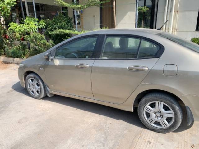 https://images10.gaadi.com/usedgaadi-sellcar/UsedCar/d6059fc0-586d-445d-9e1a-7aa4e9f8cbd8/a1379c26-87c5-4315-a809-1978290d9d4b.jpeg?imwidth=6402