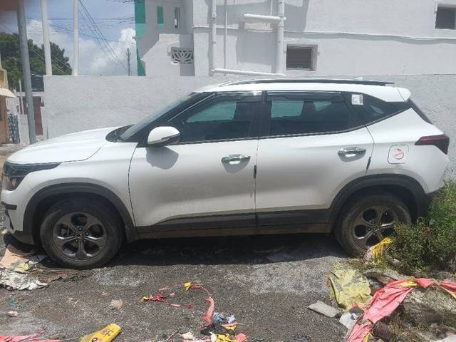 https://images10.gaadi.com/usedgaadi-sellcar/UsedCar/d60c18b0-15eb-4aa1-89be-0b5aae3226e0/6647d300-24da-42fa-9d48-08cc138fe2dd.jpg?imwidth=6401