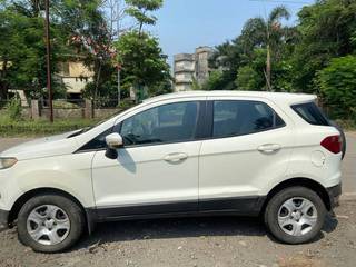 Ford EcoSport 2013-2015 Ford Ecosport 1.5 DV5 MT Titanium