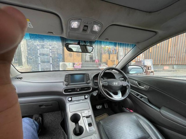 Hyundai Kona Premium - Photo 9