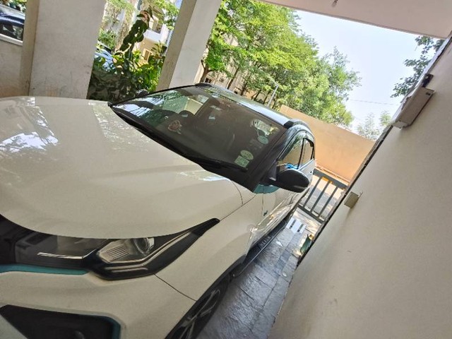 Tata Nexon EV XZ Plus - Photo 7