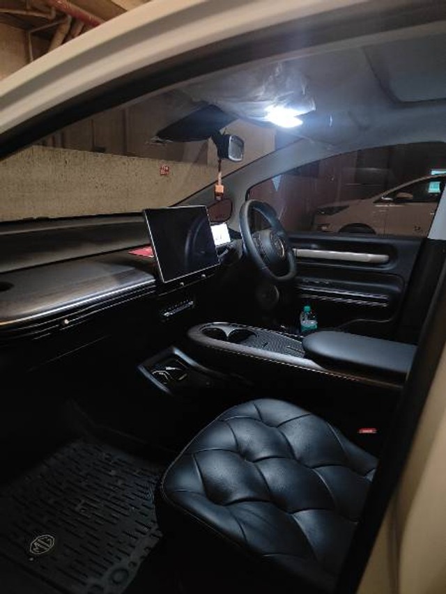 MG Windsor EV Essence - Photo 4