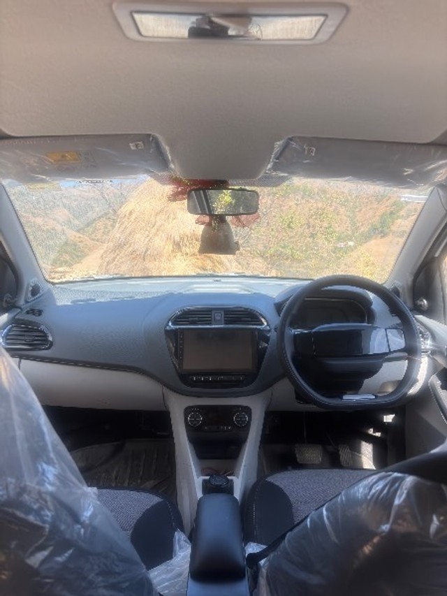 Tata Tiago EV XE MR - Photo 3