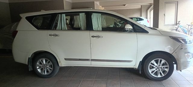 Toyota Innova Crysta 2.4 VX MT 8S BSIV Second-hand 2018 Toyota Innova Crysta 2.4 VX MT 8S BSIV for sale in Ahmedabad