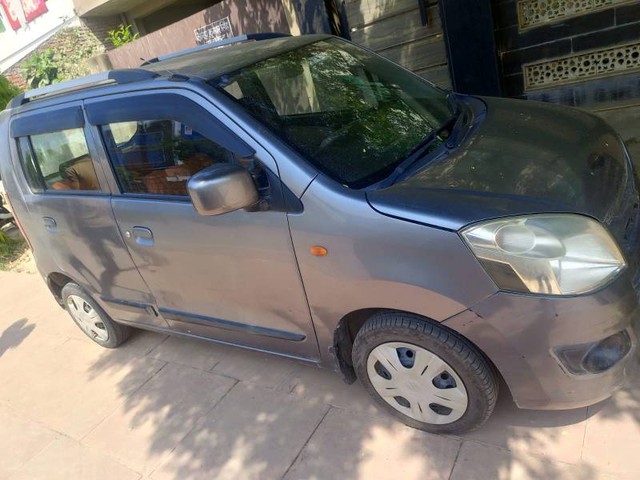 Second-hand 2015 Maruti Suzuki Wagon R VXI BS IV with ABS for sale in Allahabad-0