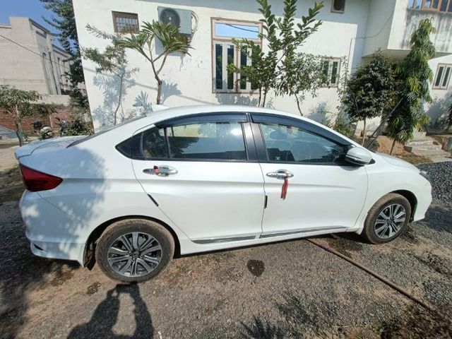 Honda City i-VTEC V Second-hand 2019 Honda City i-VTEC V for sale in Aligarh