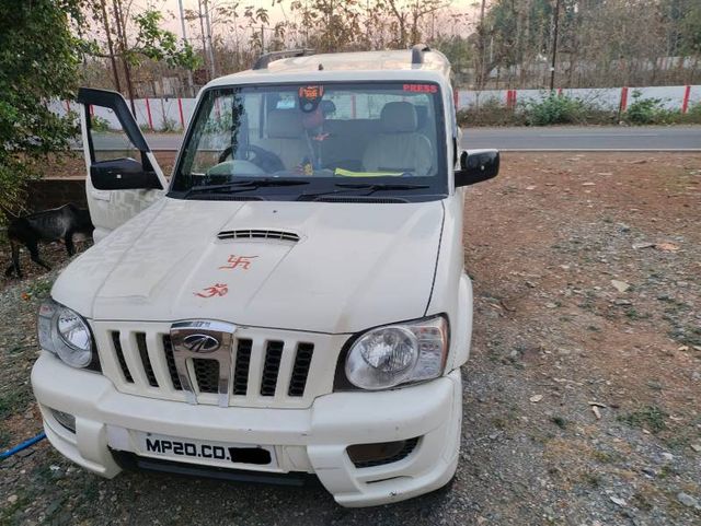 Mahindra Scorpio VLX 4WD BSIII Second-hand 2013 Mahindra Scorpio VLX 4WD BSIII for sale in Jabalpur