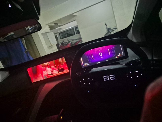 Mahindra BE 6 Pack One 7.2kw Charger - Photo 6