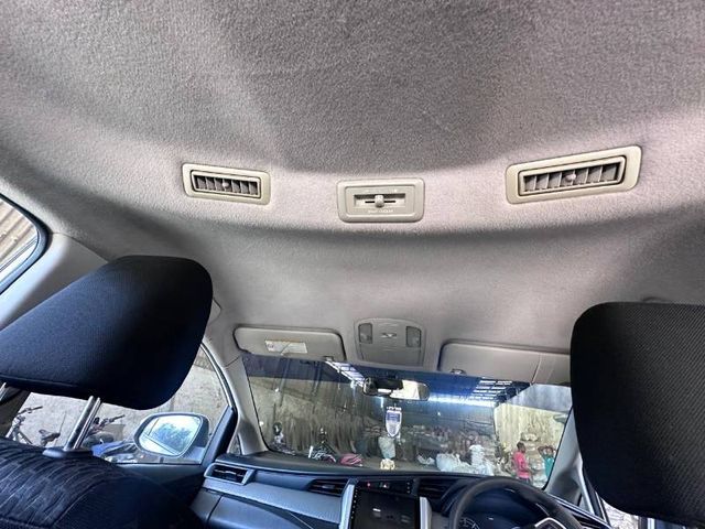 Toyota Innova Crysta 2.4 G MT 8S BSIV Second-hand 2017 Toyota Innova Crysta 2.4 G MT 8S BSIV for sale in Ankleshwar