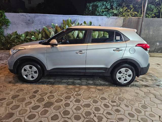 https://images10.gaadi.com/usedgaadi-sellcar/UsedCar/d6aa9379-55d2-4bed-8c10-d54a68ff6dbc/6f3a14b9-2280-48b4-b9da-f728494b4a2b.jpeg?imwidth=6402