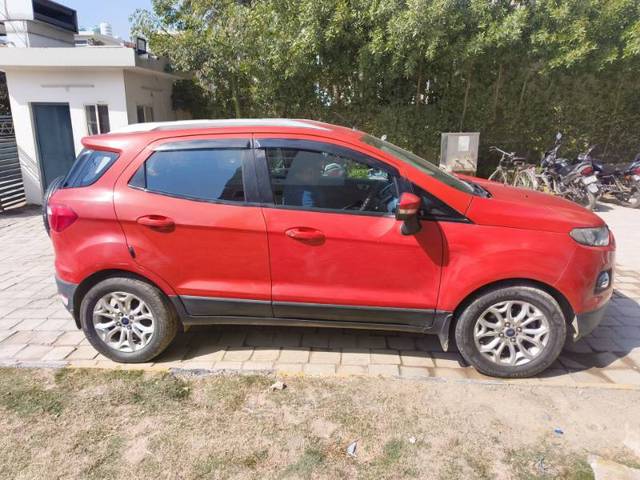 https://images10.gaadi.com/usedgaadi-sellcar/UsedCar/d6ab4250-7439-4b29-9611-7eb55be518f9/01b3dc79-3ea9-48bd-b7f0-b0e12a1dcbe2.jpg?imwidth=6401