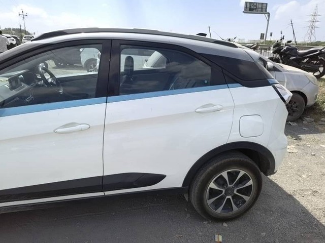 Tata Nexon EV XZ Plus - Photo 8