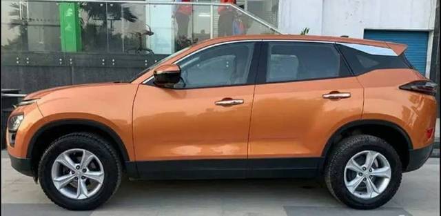 https://images10.gaadi.com/usedgaadi-sellcar/UsedCar/d6b62c67-1e9e-41b4-9899-b50d80a2bcbc/3aa6a62a-c7d3-4c99-8bc3-fa29ccd86de6.jpeg?imwidth=6400