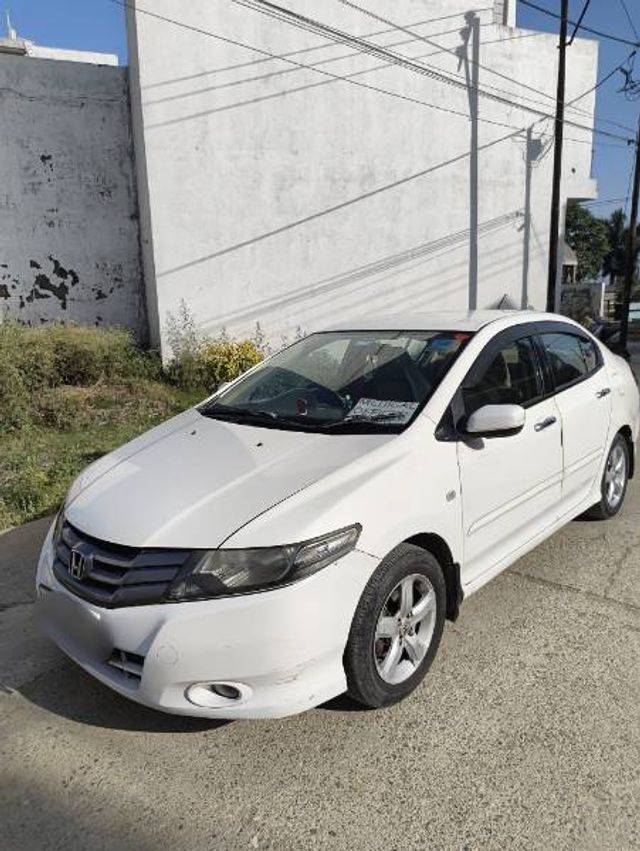 Honda City 1.5 V MT Second-hand 2011 Honda City 1.5 V MT for sale in Meerut