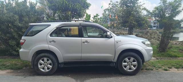 https://images10.gaadi.com/usedgaadi-sellcar/UsedCar/d6c06ef4-42b9-47cf-81b1-d5af913575dd/fddff967-dabc-428e-b1b4-ab982b6a3cd9.jpg?imwidth=6401