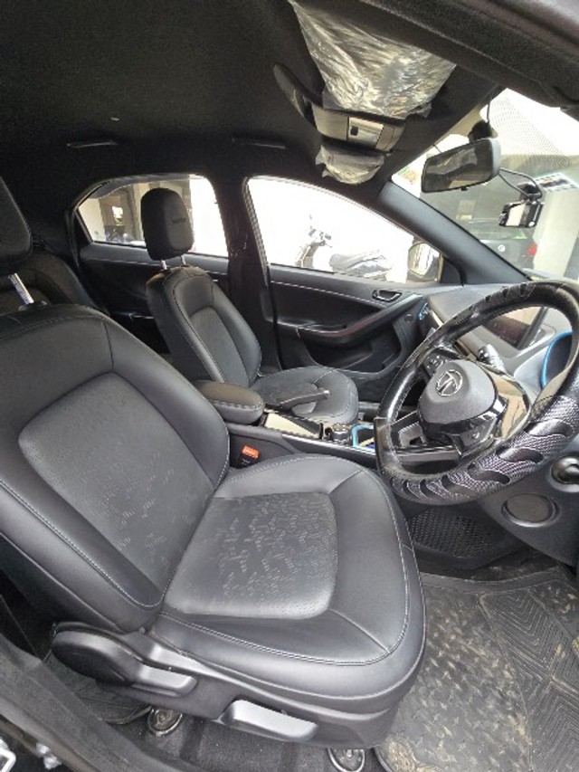 Tata Nexon EV XZ Plus - Photo 6