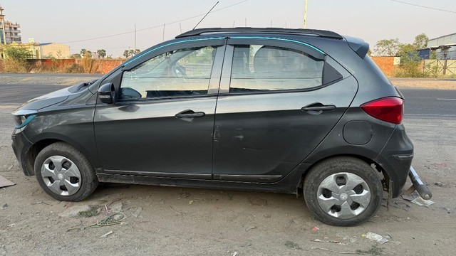 Tata Tiago EV XT LR - Photo 4