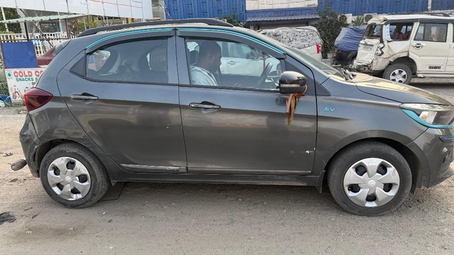 Tata Tiago EV XT LR - Photo 7
