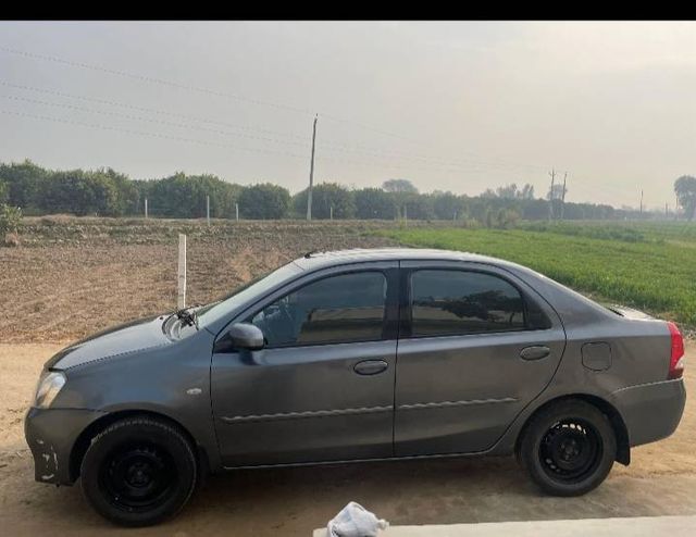 Toyota Etios GD Second-hand 2013 Toyota Etios GD for sale in Bikaner