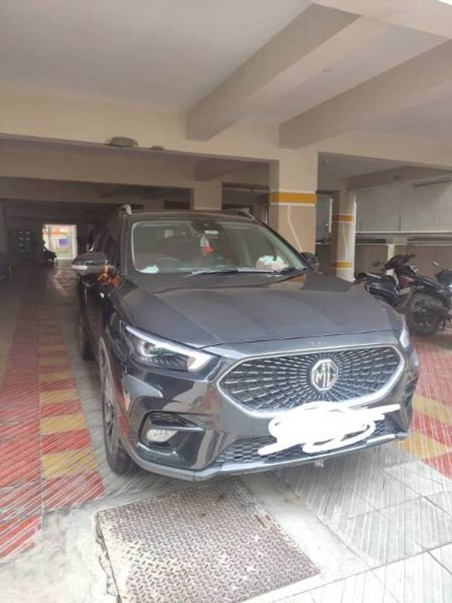 https://images10.gaadi.com/usedgaadi-sellcar/UsedCar/d7091932-09dc-4df9-bb8b-e4d987b65215/bf30d9fe-bbc0-47d7-84fe-effd9ebb1081.jpeg?imwidth=6400