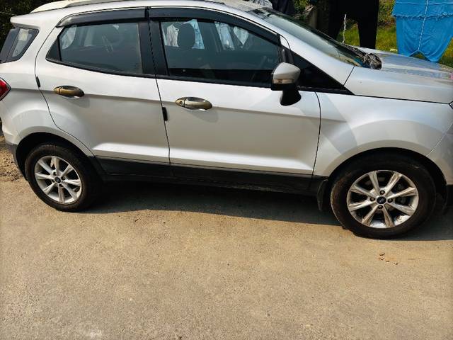 https://images10.gaadi.com/usedgaadi-sellcar/UsedCar/d71a44dd-61dd-4937-a5cf-dd93d60cb687/c12f294b-71b5-4817-8886-65b0f7161407.jpeg?imwidth=6401