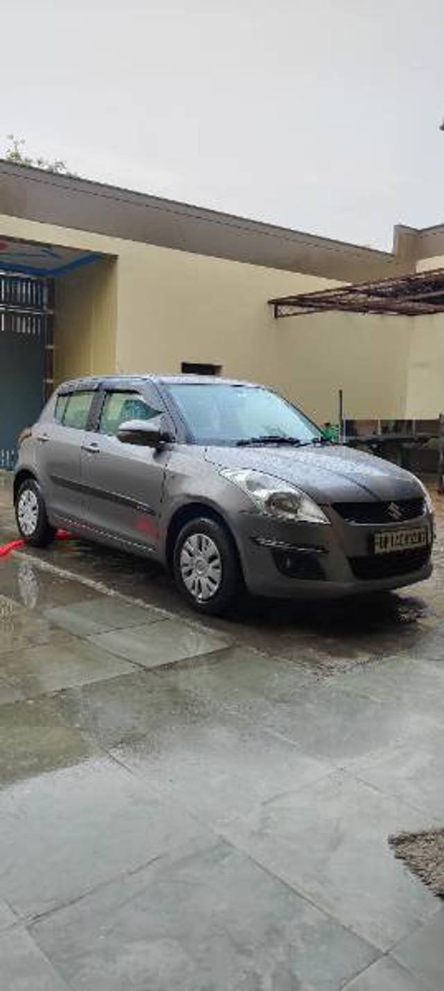 https://images10.gaadi.com/usedgaadi-sellcar/UsedCar/d7486b16-be81-4a65-bd0d-144536395950/10058909-a58b-4c65-88fa-566e5419d667.jpg?imwidth=6400