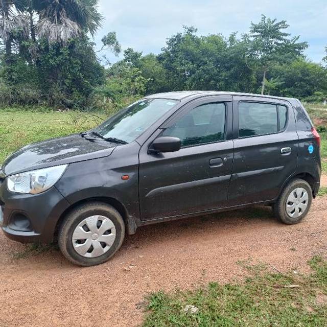 https://images10.gaadi.com/usedgaadi-sellcar/UsedCar/d77d4ea4-cb5e-462e-904a-0df8cb50e2a9/fa4f8dae-c9ab-404e-b782-ac68c14f7484.jpg?imwidth=6400