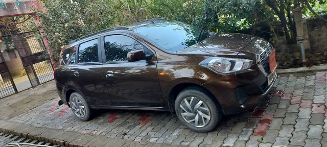 https://images10.gaadi.com/usedgaadi-sellcar/UsedCar/d8440e92-a2d7-4c04-ac4c-2de3bece0702/6079db02-60ac-4295-a382-cbd9dd5998d4.jpg?imwidth=6400