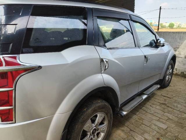 https://images10.gaadi.com/usedgaadi-sellcar/UsedCar/d844ba85-1285-4be9-9d14-b8f13c99881c/ff054c9e-9d4c-4a7e-b732-cfe1ef58b1f5.jpg?imwidth=6400