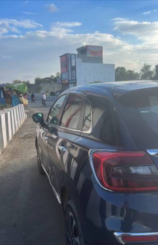 https://images10.gaadi.com/usedgaadi-sellcar/UsedCar/d865e142-1195-4ffb-89fc-d2523df28487/55cdfdbe-8068-4888-9059-96dfb8749eef.jpg?imwidth=6400