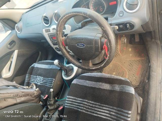 https://images10.gaadi.com/usedgaadi-sellcar/UsedCar/d892fb78-d197-44e4-98bc-32fcd67fb977/4657c34b-07b8-465f-b5d2-4fb2c339667b.jpg?imwidth=6402