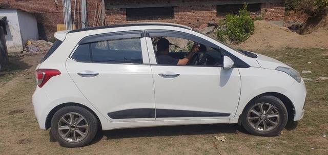 https://images10.gaadi.com/usedgaadi-sellcar/UsedCar/d8957597-f5e7-4318-b772-062c9d743299/d39a0bdb-4470-4ea6-b180-261d25b13dd1.jpg?imwidth=6400