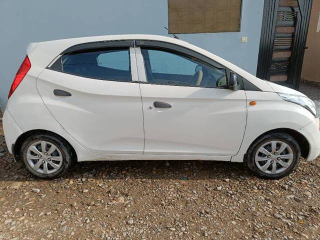 https://images10.gaadi.com/usedgaadi-sellcar/UsedCar/d8a57b68-c65f-4027-8a12-68072b4ae305/9c835ff8-1a5e-45b1-9535-998107334ed9.jpg?imwidth=6401