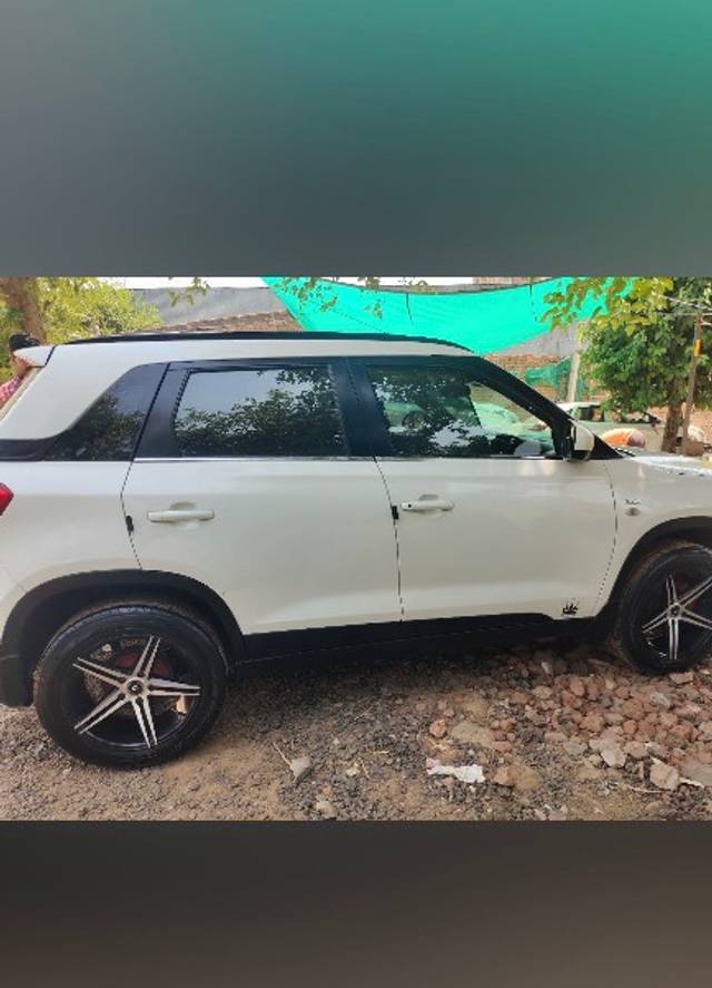 https://images10.gaadi.com/usedgaadi-sellcar/UsedCar/d8b5f5f5-b79a-4e30-8d78-f7cb238e43ff/66541d0c-be64-44c3-b141-fb681845ff64.jpg?imwidth=6401