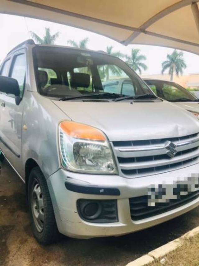 https://images10.gaadi.com/usedgaadi-sellcar/UsedCar/d8b91f63-18d4-47fc-8c6b-f3d7ec9adec6/11ffcb05-3066-46fd-8091-48ddd606a8aa.jpg?imwidth=6400