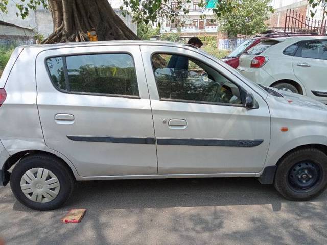 https://images10.gaadi.com/usedgaadi-sellcar/UsedCar/d956491c-f9f4-42b6-ad46-858f09cae4ae/8a2cec40-2510-4e9f-8439-2dd17f7bc627.jpg?imwidth=6401