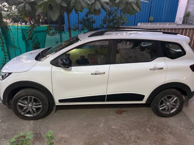 https://images10.gaadi.com/usedgaadi-sellcar/UsedCar/d982ad34-93b2-4dfb-b383-313dac899c93/0adc4e43-ca6c-4740-966f-44309744915b.jpeg?imwidth=6402