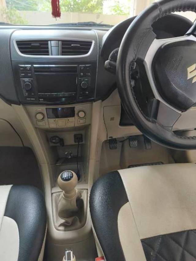 https://images10.gaadi.com/usedgaadi-sellcar/UsedCar/d993250e-9bf6-469e-8ca5-9c3c2141b402/f8a65243-f09e-4426-8dd0-04ec67c0cc71.jpg?imwidth=6402