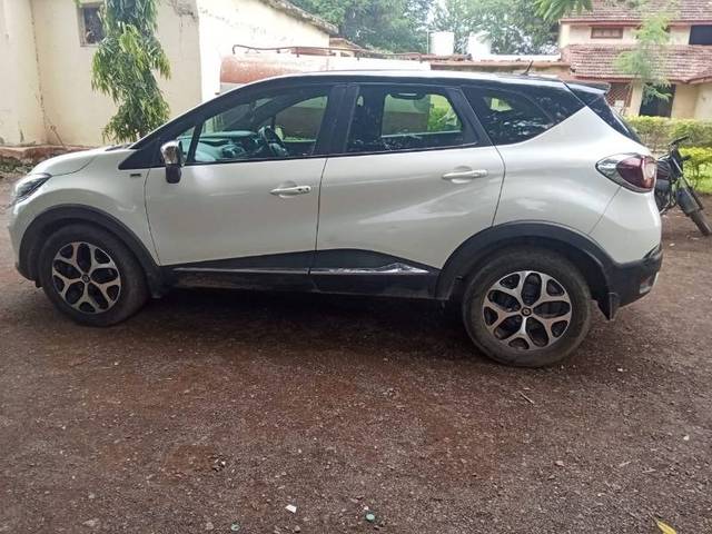 https://images10.gaadi.com/usedgaadi-sellcar/UsedCar/d9f89843-bfa1-4982-a6b8-bf237eeb820a/168a8f94-a0b5-49bd-9171-7a81e40ade4b.jpg?imwidth=6402