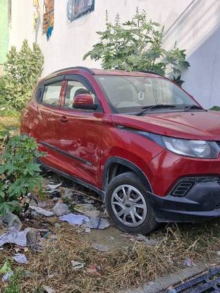 Mahindra KUV 100 Mahindra KUV 100 mFALCON D75 K4 5str