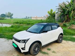 Mahindra XUV300 Mahindra XUV300 W6 AMT Sunroof NT BSVI