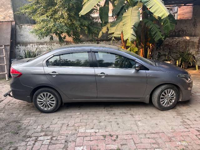 https://images10.gaadi.com/usedgaadi-sellcar/UsedCar/da827e6b-18ae-4e6e-8cb8-cb15948a35c0/898f5dbe-d7cb-49ad-8187-90c9dba25d7c.jpeg?imwidth=6401