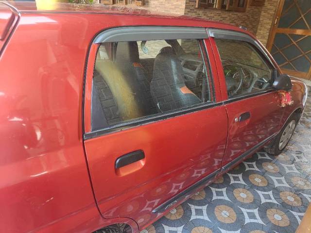 https://images10.gaadi.com/usedgaadi-sellcar/UsedCar/daa8c7a8-d226-428d-a43b-f56a5a8f3acd/60a7fe8d-d090-4ff8-a250-72a76dd015db.jpg?imwidth=6402