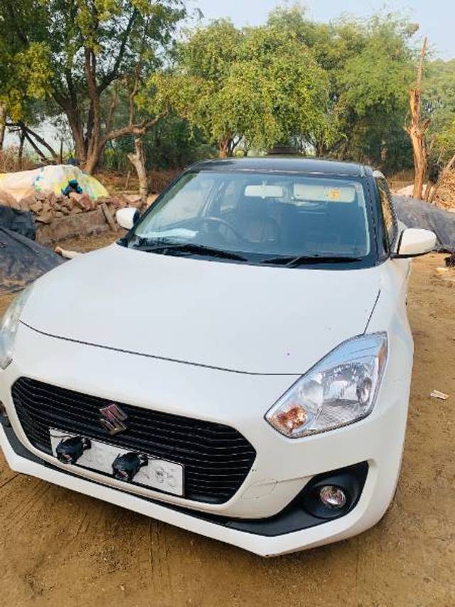 https://images10.gaadi.com/usedgaadi-sellcar/UsedCar/dab93bf2-012e-41fc-b324-4da387f54c95/3183a82f-b7cb-4330-b2f7-cce160e3015a.jpg?imwidth=6400