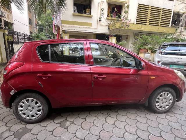 https://images10.gaadi.com/usedgaadi-sellcar/UsedCar/db19e87d-d339-458d-905c-dbc45d03aeec/9436c2bf-0a42-4997-b458-b4ad4297b217.jpg?imwidth=6401